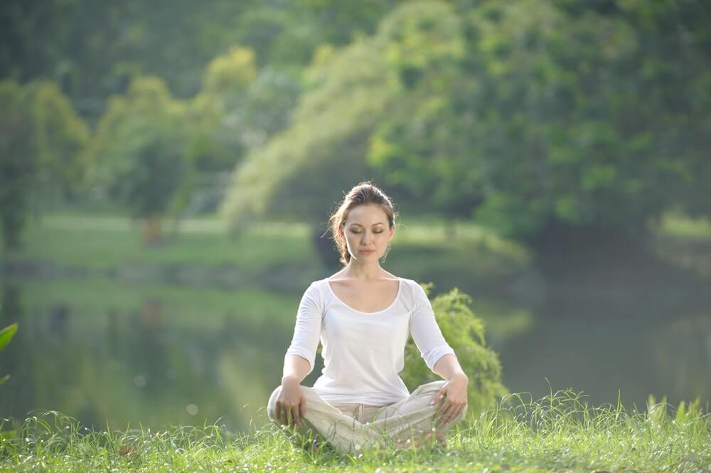 Thiền chánh niệm - Một hành trình tìm đến chốn bình yên giữa cõi đời náo động